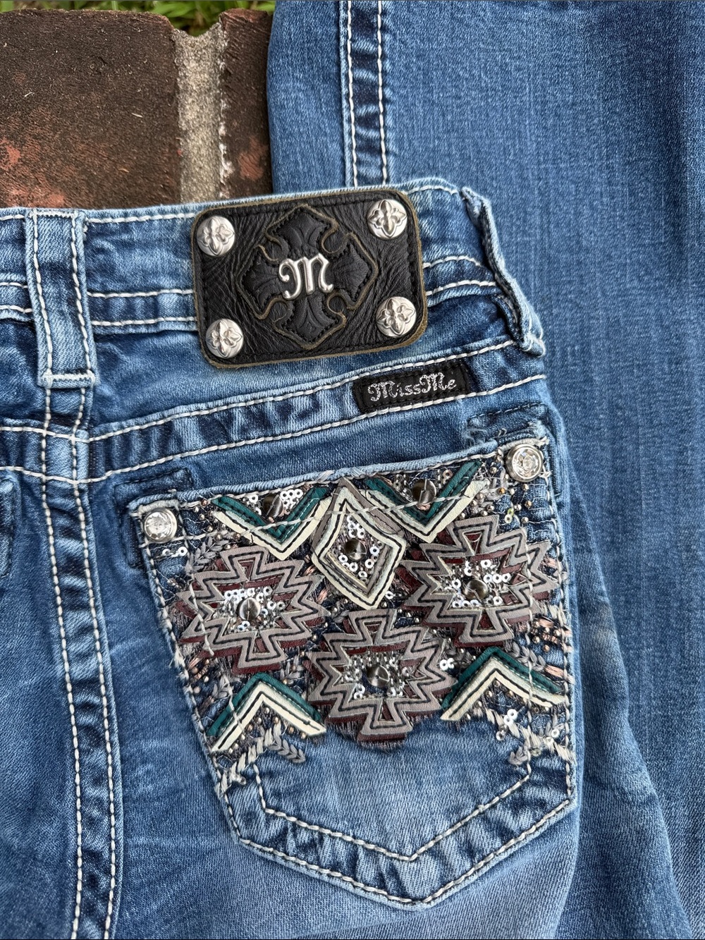 Miss Me signature boot cut blue jeans size 26 - Picture 2 of 7